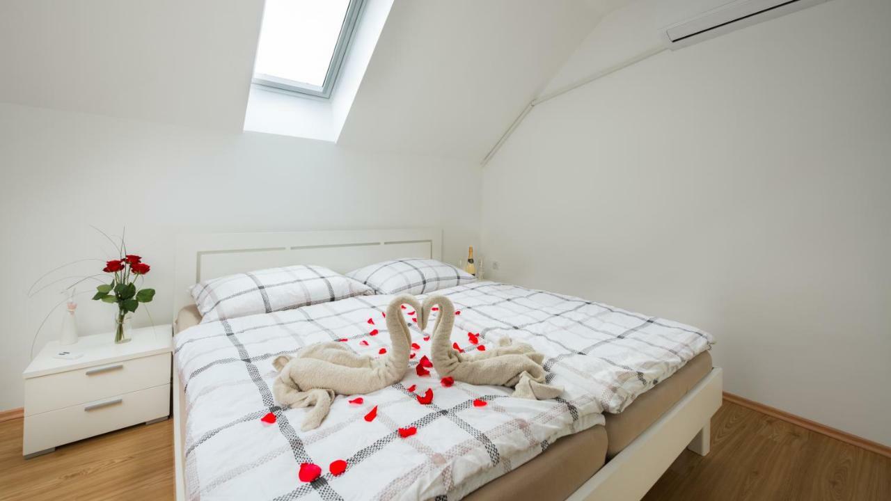 Boomerang Apartment Bled Bagian luar foto